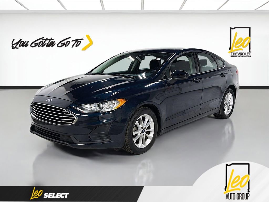 Used 2020 Ford Fusion SE image 1