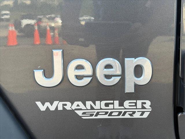 Used 2018 Jeep Wrangler Sport AWD/4WD image 10