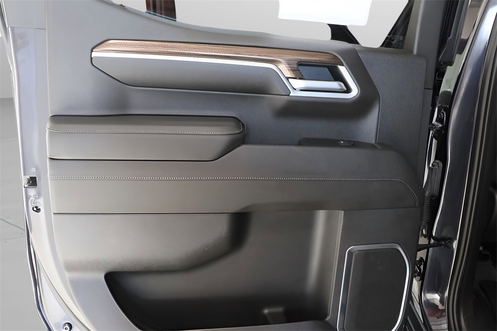 Used 2022 Chevrolet Silverado 1500 LT image 23