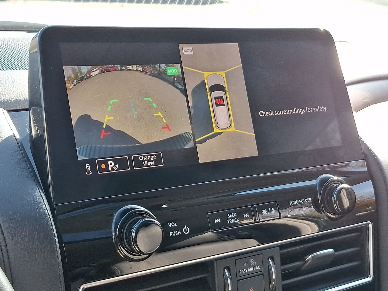 Used 2021 Nissan Armada SL w/ Captain's Chairs Package image 20