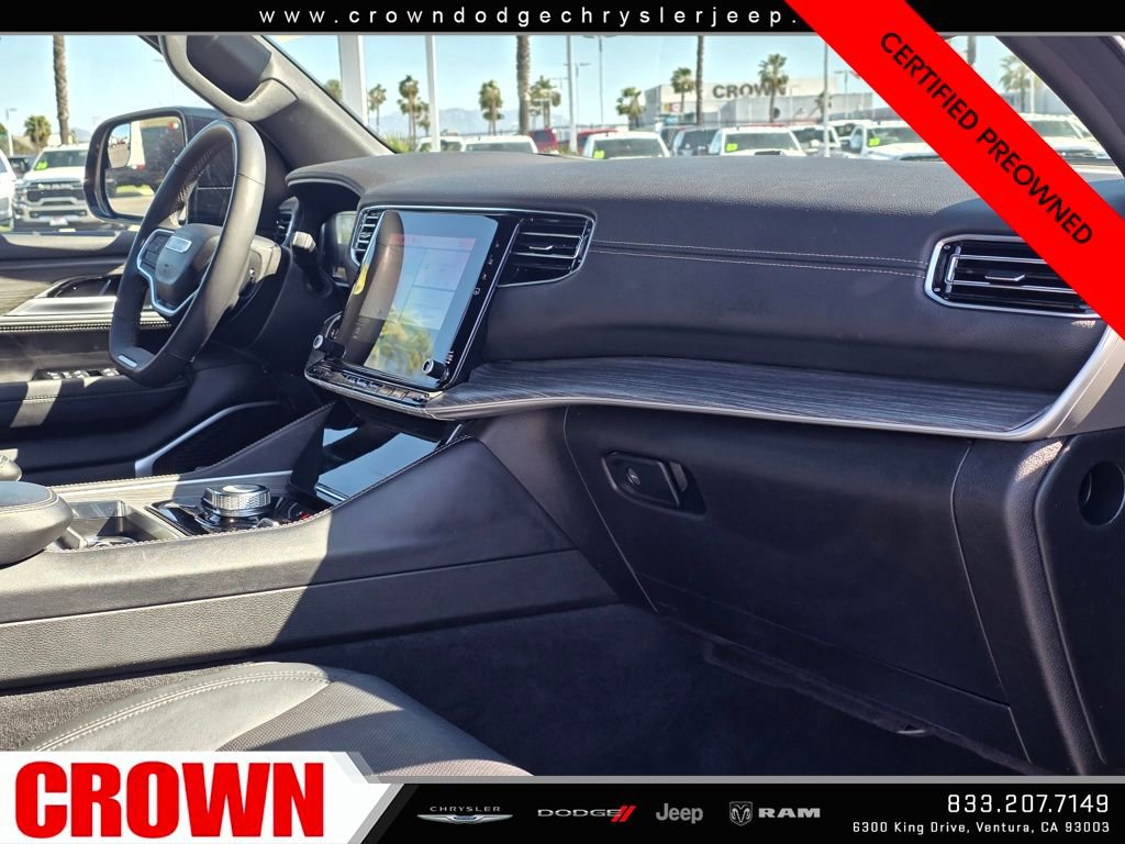Certified 2024 Jeep Wagoneer L Series III w/ Flexible Seating Group AWD/4WD image 12