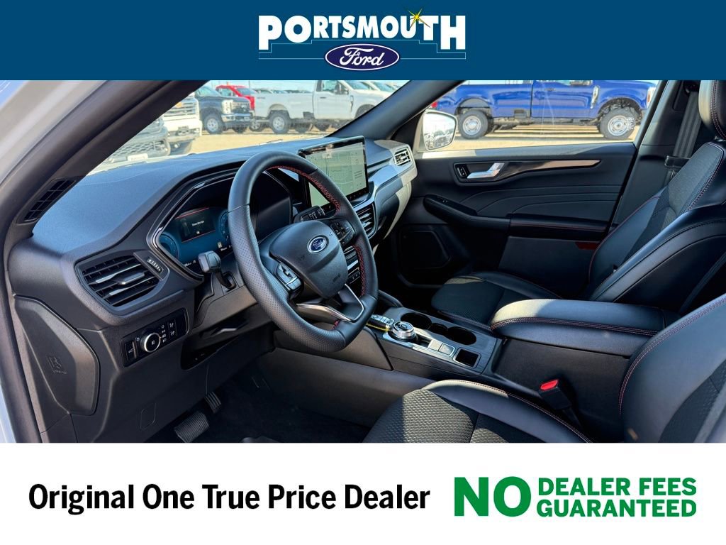 Used 2025 Ford Escape ST-Line Elite image 4