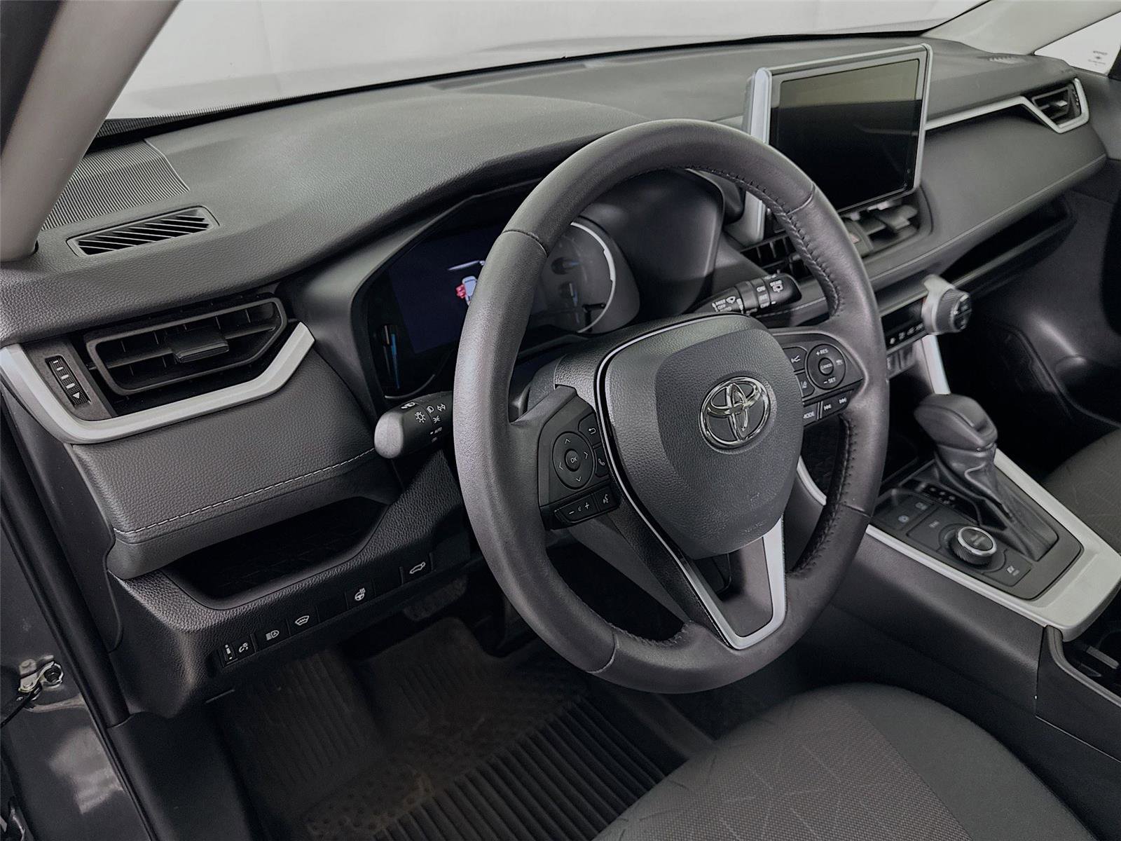 Certified 2023 Toyota RAV4 XLE w/ Convenience Package AWD/4WD image 24