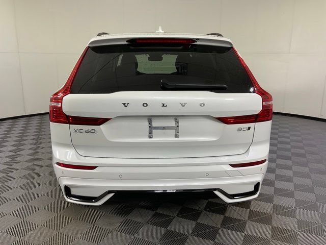 Certified 2024 Volvo XC60 B5 Plus w/ Climate Package AWD/4WD image 5