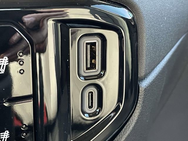 Used 2024 Chevrolet Silverado 2500 LT w/ Convenience Package AWD/4WD image 31