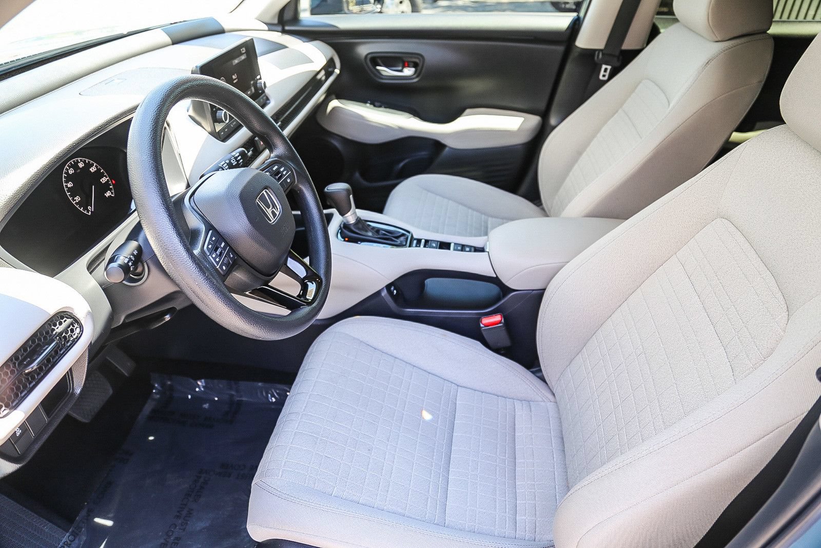 Used 2025 Honda HR-V LX image 16