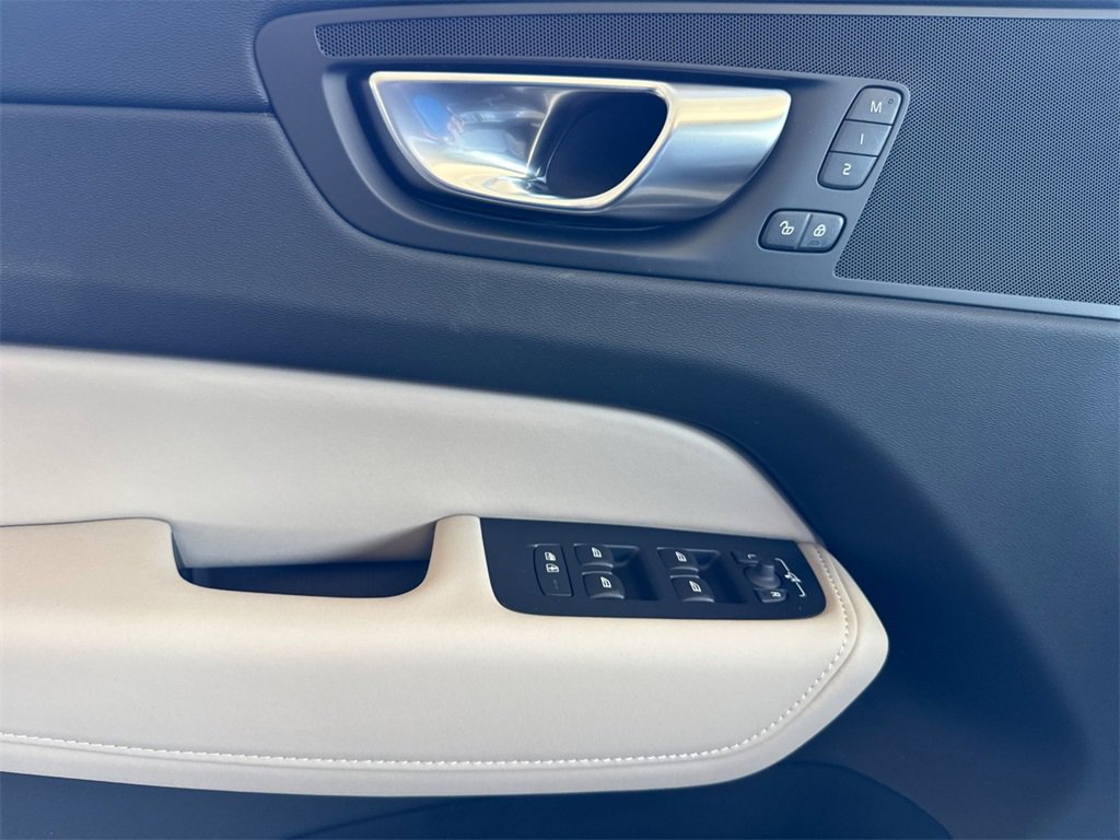 New 2026 Volvo XC60 T8 Plus w/ Protection Package Premier image 10