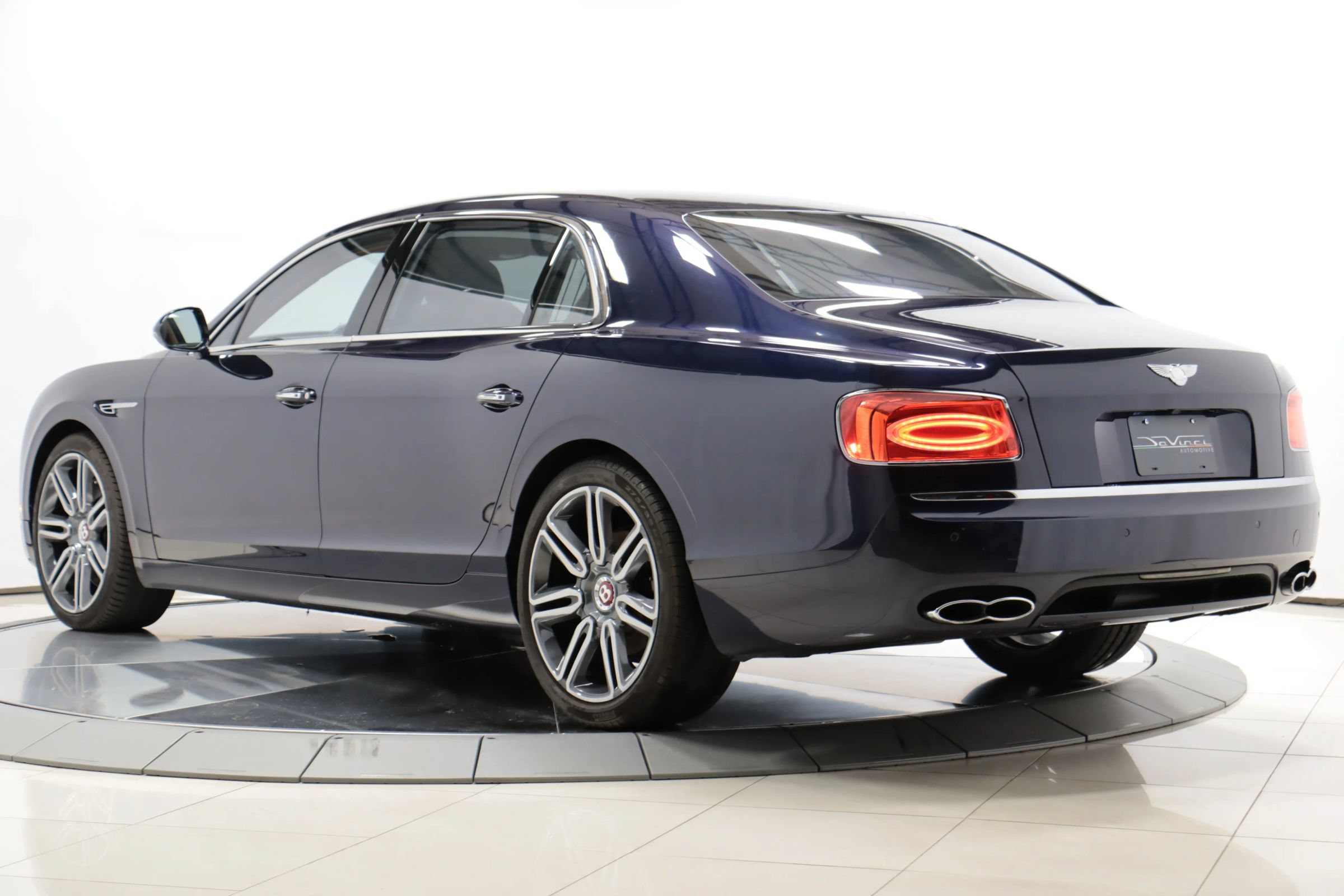 Used 2016 Bentley Flying Spur V8 AWD/4WD image 3