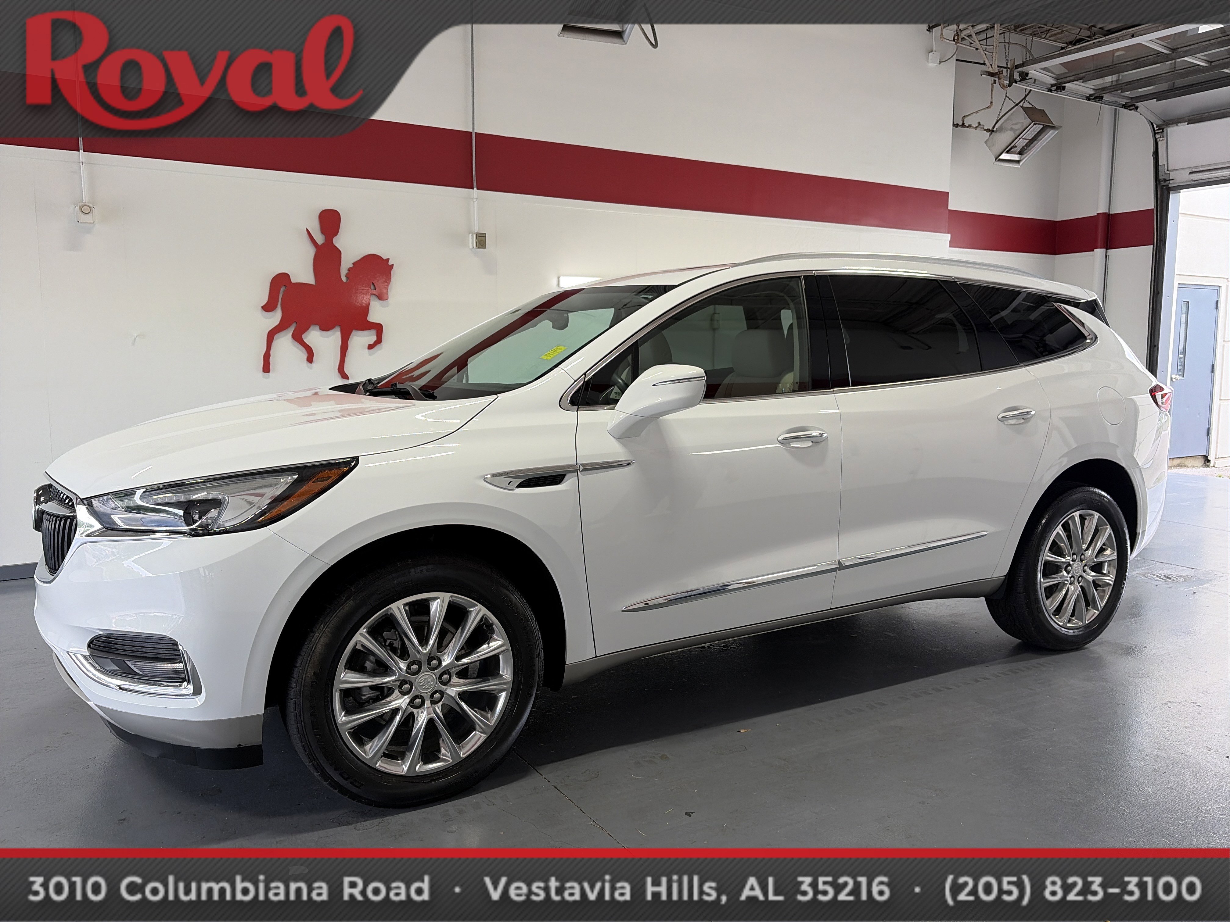 Used 2021 Buick Enclave Essence w/ Sound and Sites Package FWD image 1