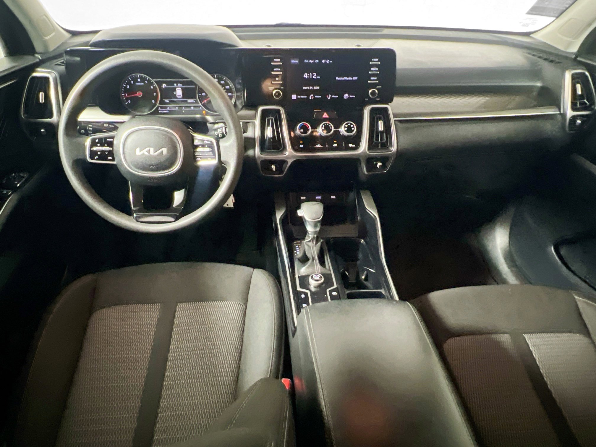 Used 2023 Kia Sorento LX FWD image 29