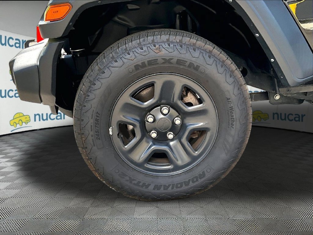 Used 2025 Jeep Wrangler Unlimited Sport AWD/4WD image 29