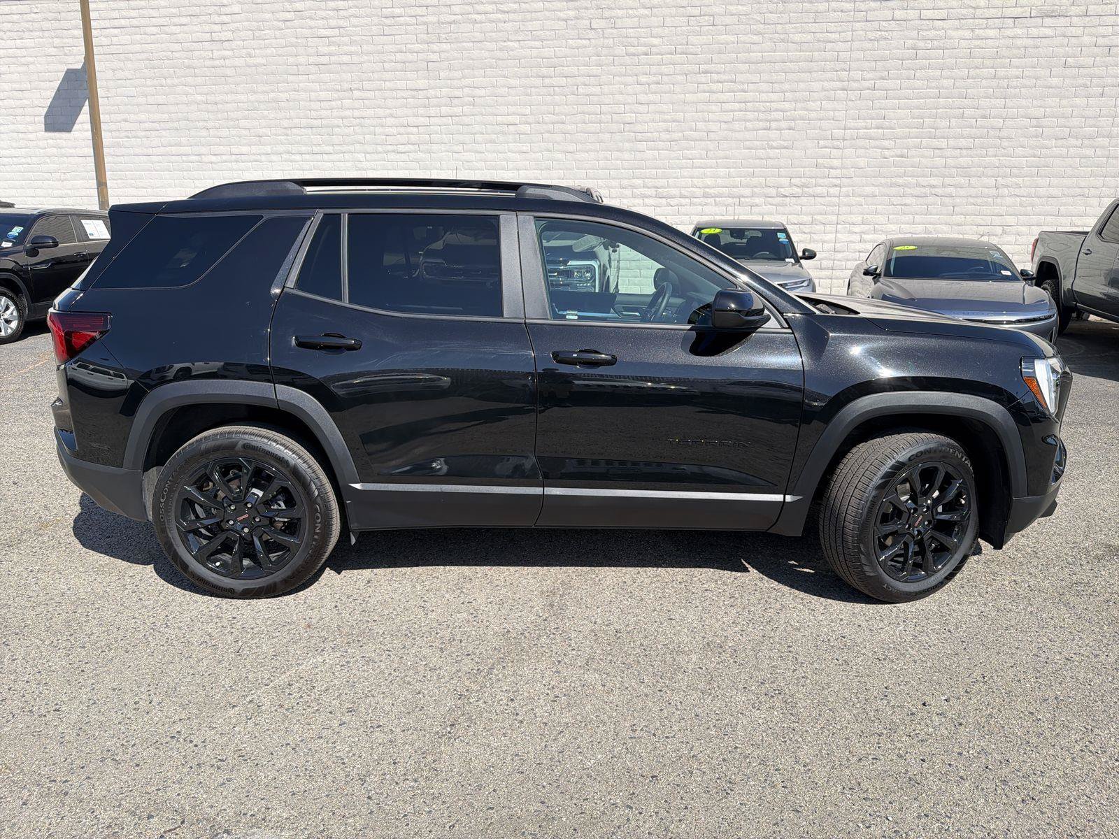 Used 2026 GMC Terrain Elevation w/ Black Edition FWD image 4