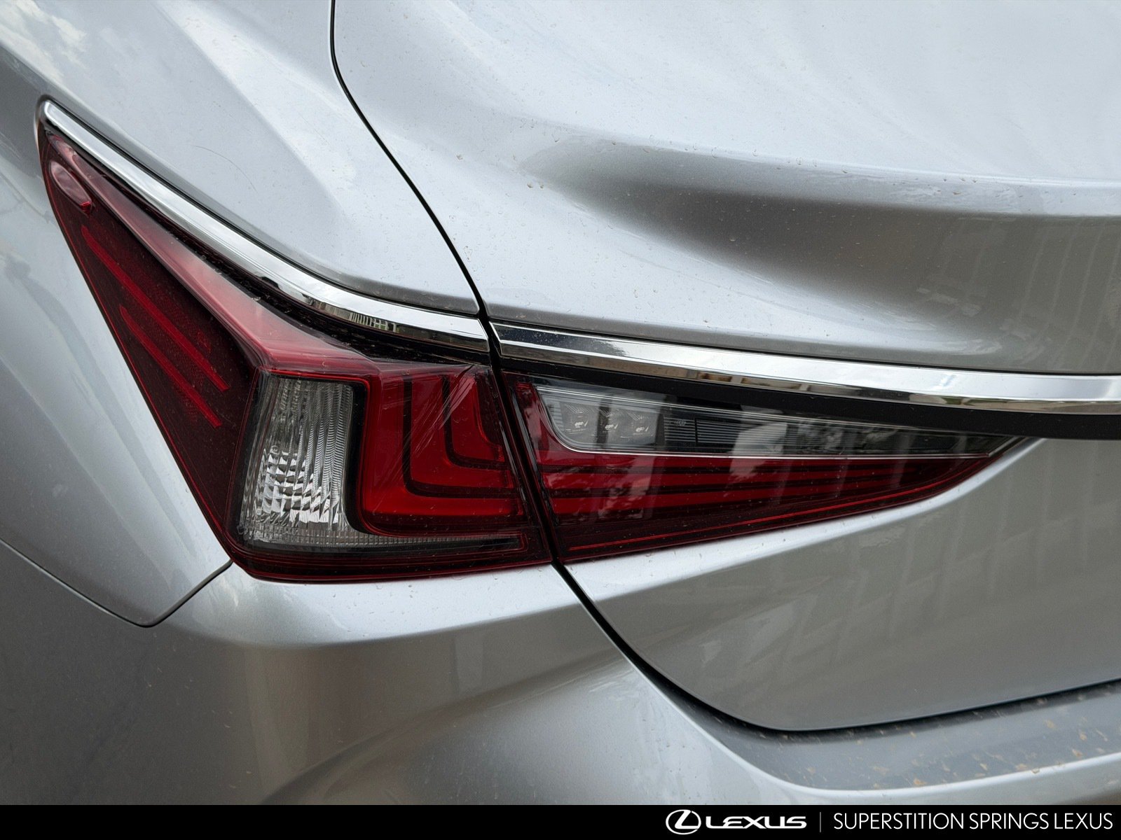 Used 2025 Lexus ES 350 w/ Premium Package FWD image 8