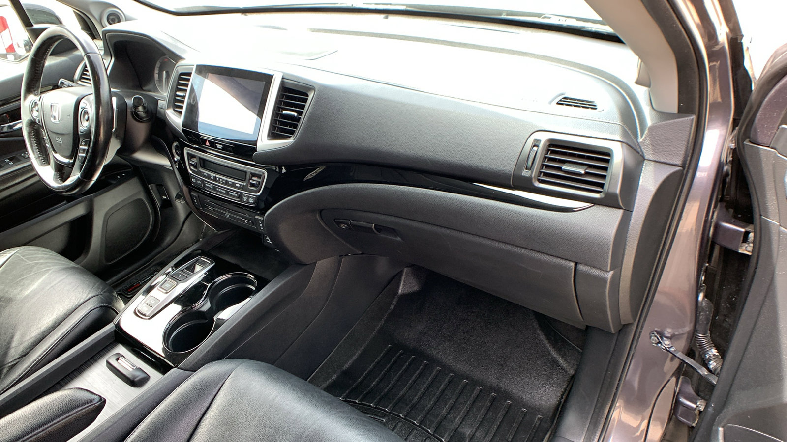 Used 2016 Honda Pilot Touring image 31