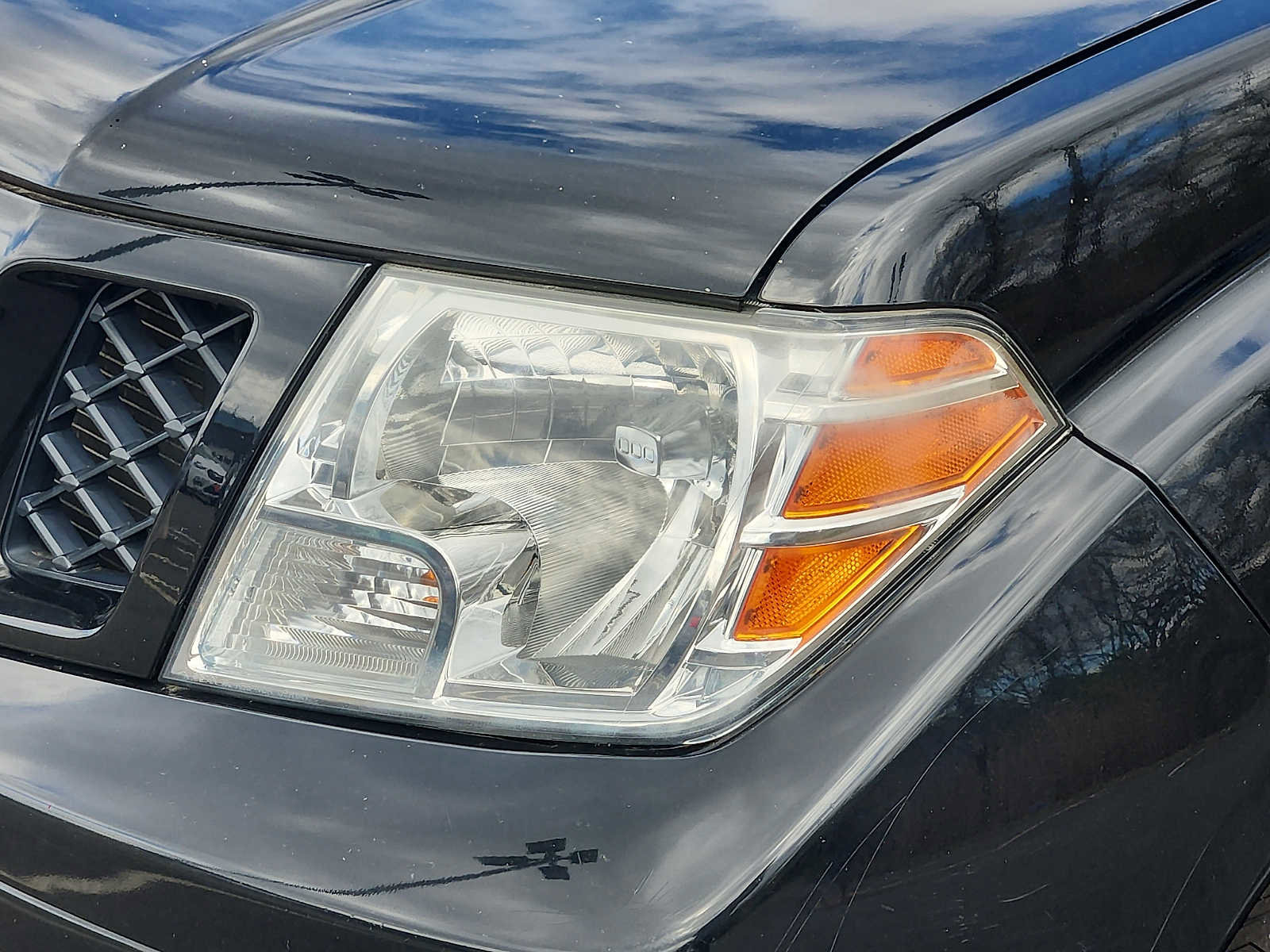 Used 2018 Nissan Frontier SV w/ Value Truck Package AWD/4WD image 9