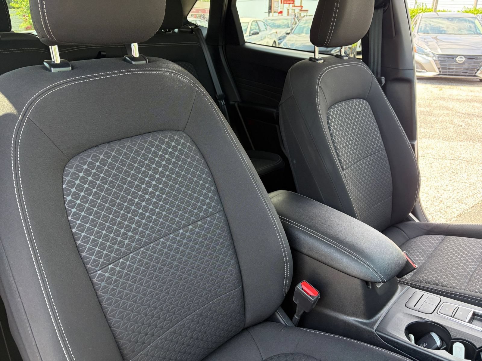 Used 2024 Ford Escape Active AWD/4WD image 32