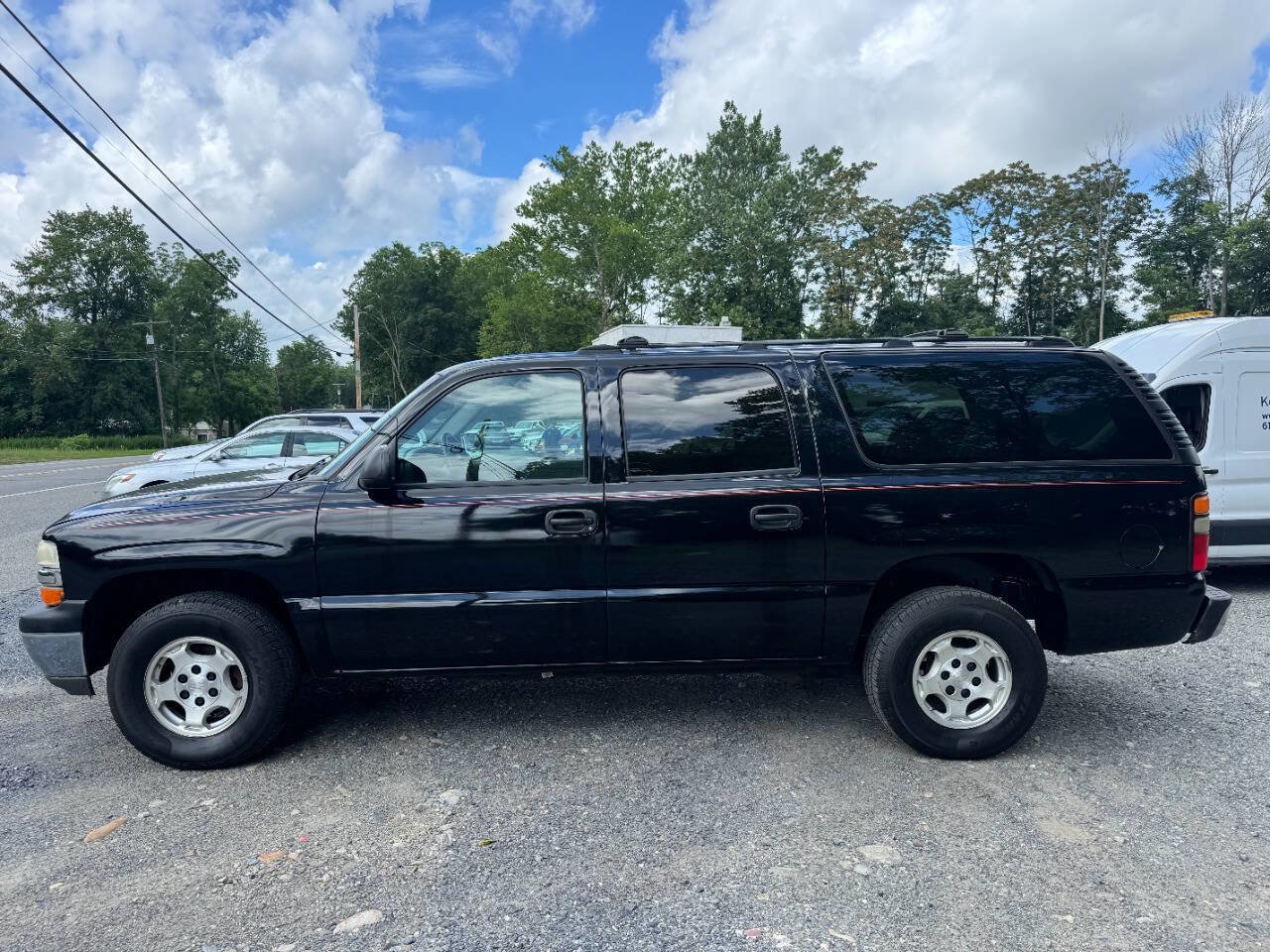 Used 2006 Chevrolet Suburban LS w/ Smart Select Package image 2