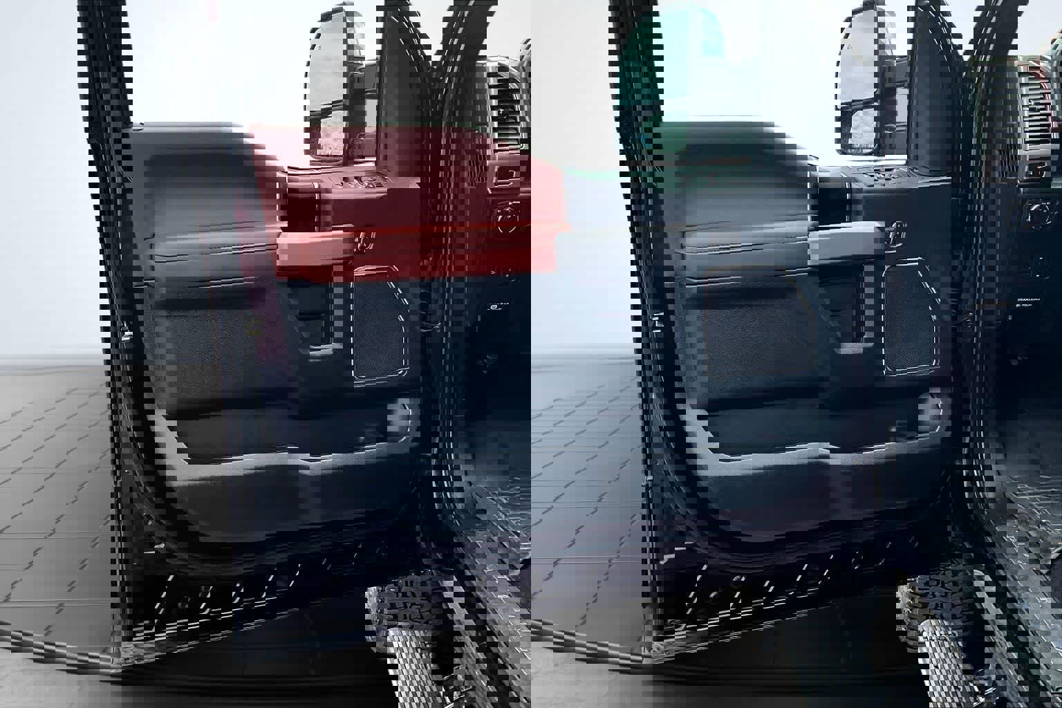 Used 2019 Ford F350 Platinum image 28