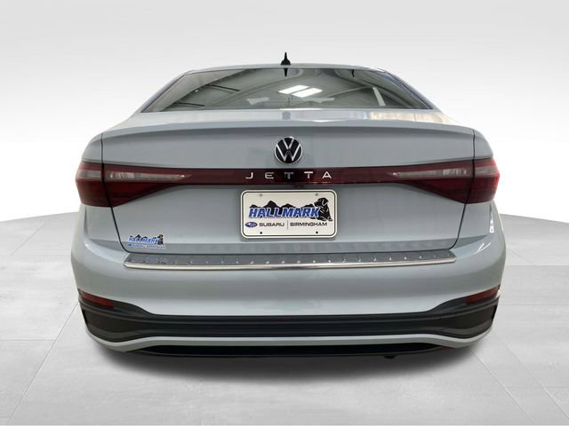 Used 2025 Volkswagen Jetta Sport image 3