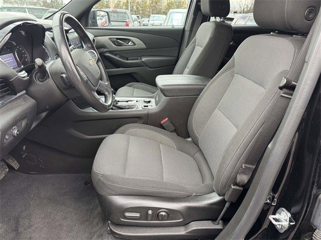 Used 2022 Chevrolet Traverse LT image 13