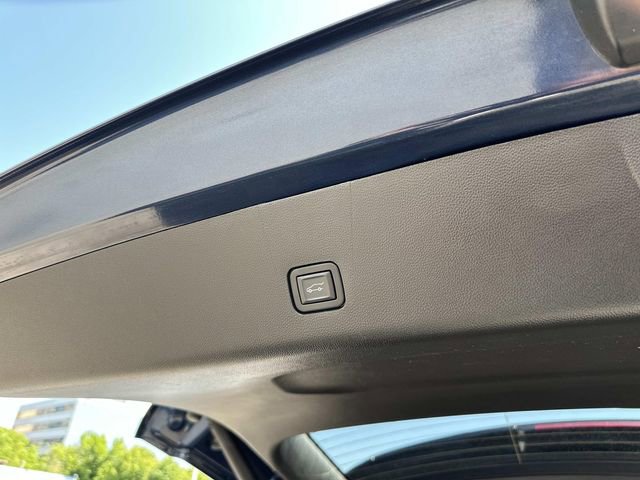 Used 2022 Chevrolet Traverse LT AWD/4WD image 15