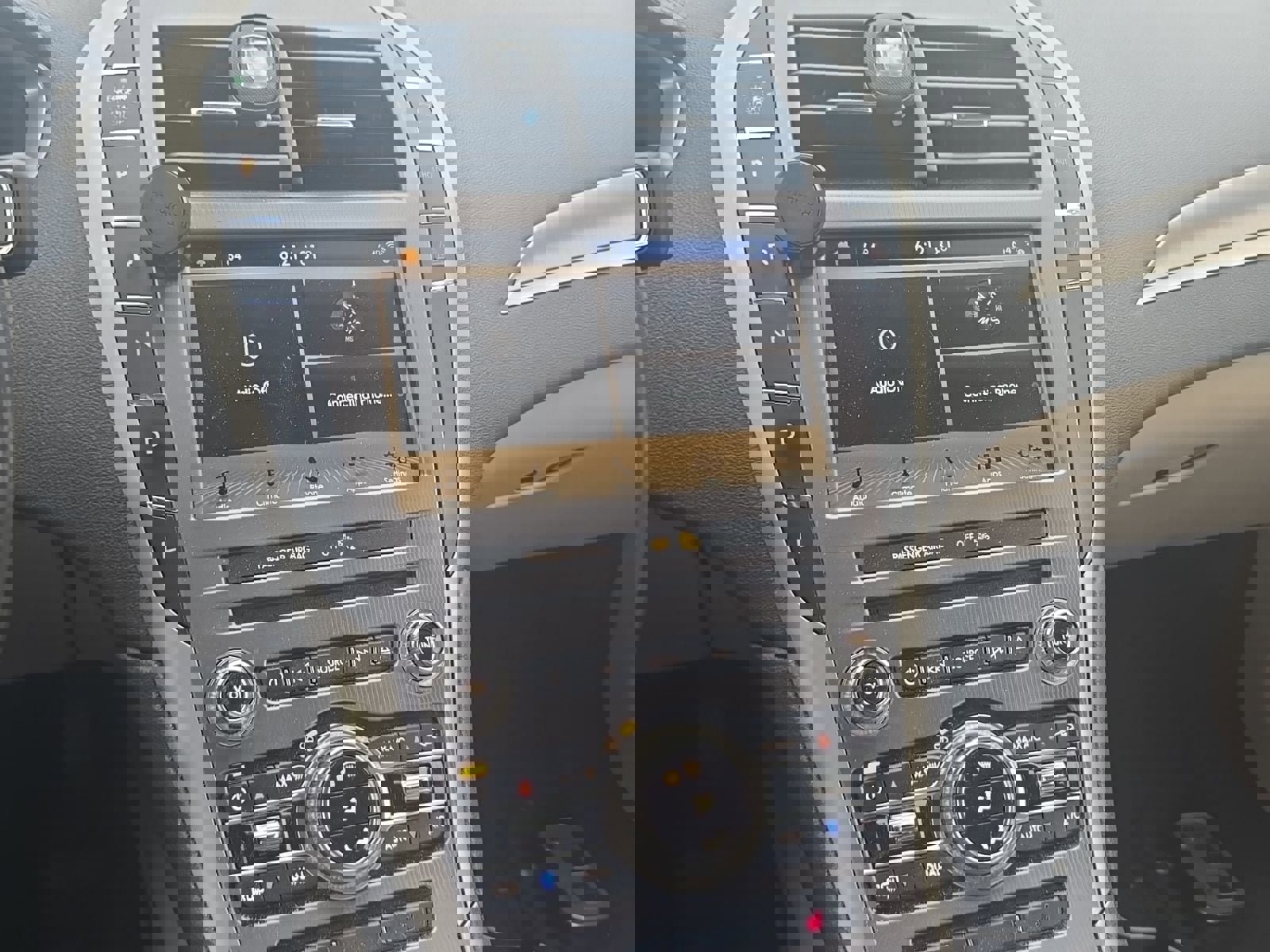 Used 2017 Lincoln MKZ Premiere image 16