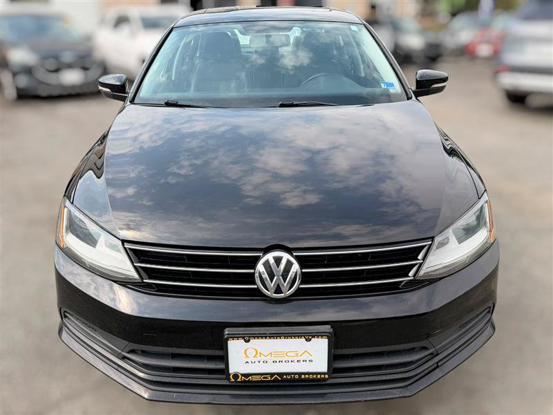 Used 2017 Volkswagen Jetta SE FWD image 6