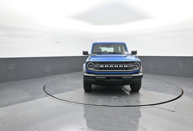 New 2026 Ford Bronco 2-Door image 2