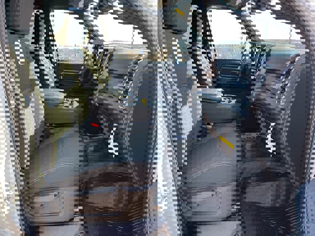 New 2026 RAM 4500 4x4 Crew Cab DRW image 24