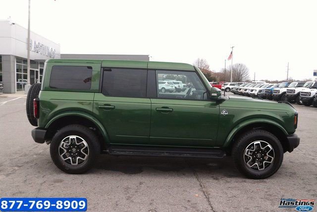 New 2025 Ford Bronco Outer Banks AWD/4WD image 4