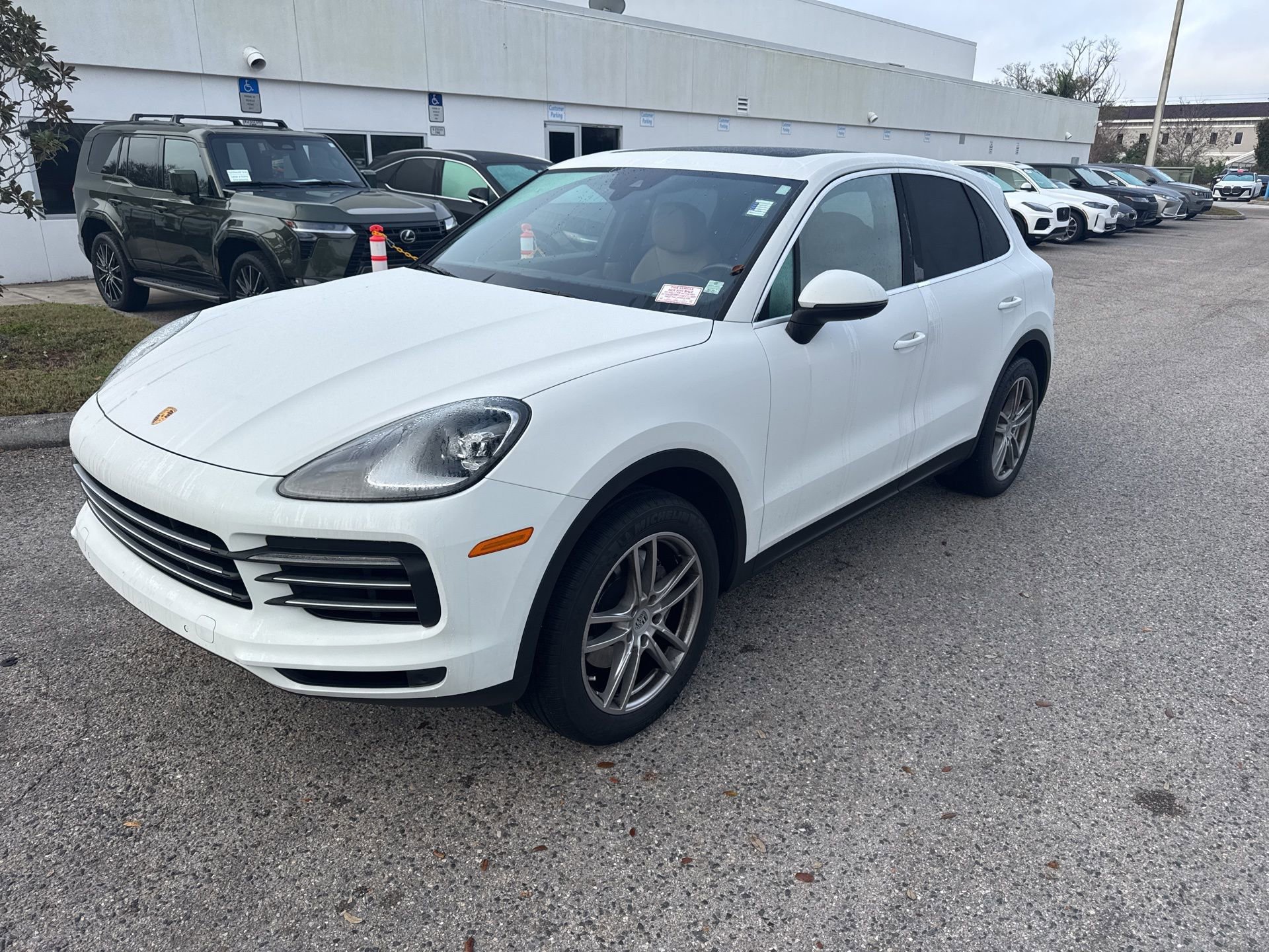 Used 2020 Porsche Cayenne image 1