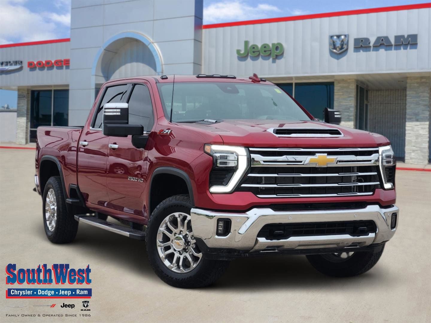 Used 2024 Chevrolet Silverado 2500 LTZ w/ LTZ Plus Package AWD/4WD image 1