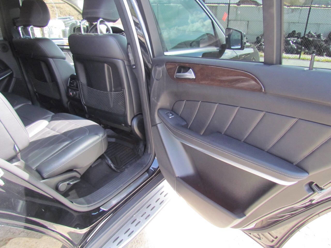 Used 2013 Mercedes-Benz GL 450 4MATIC image 15