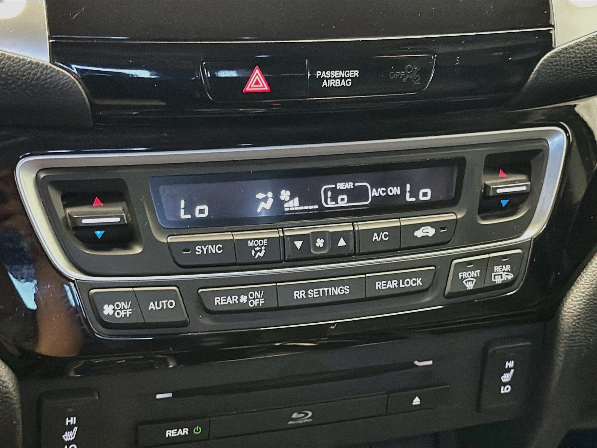 Used 2017 Honda Pilot Touring image 10