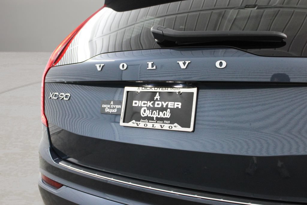 Used 2022 Volvo XC90 T6 Momentum w/ Advanced Package AWD/4WD image 35