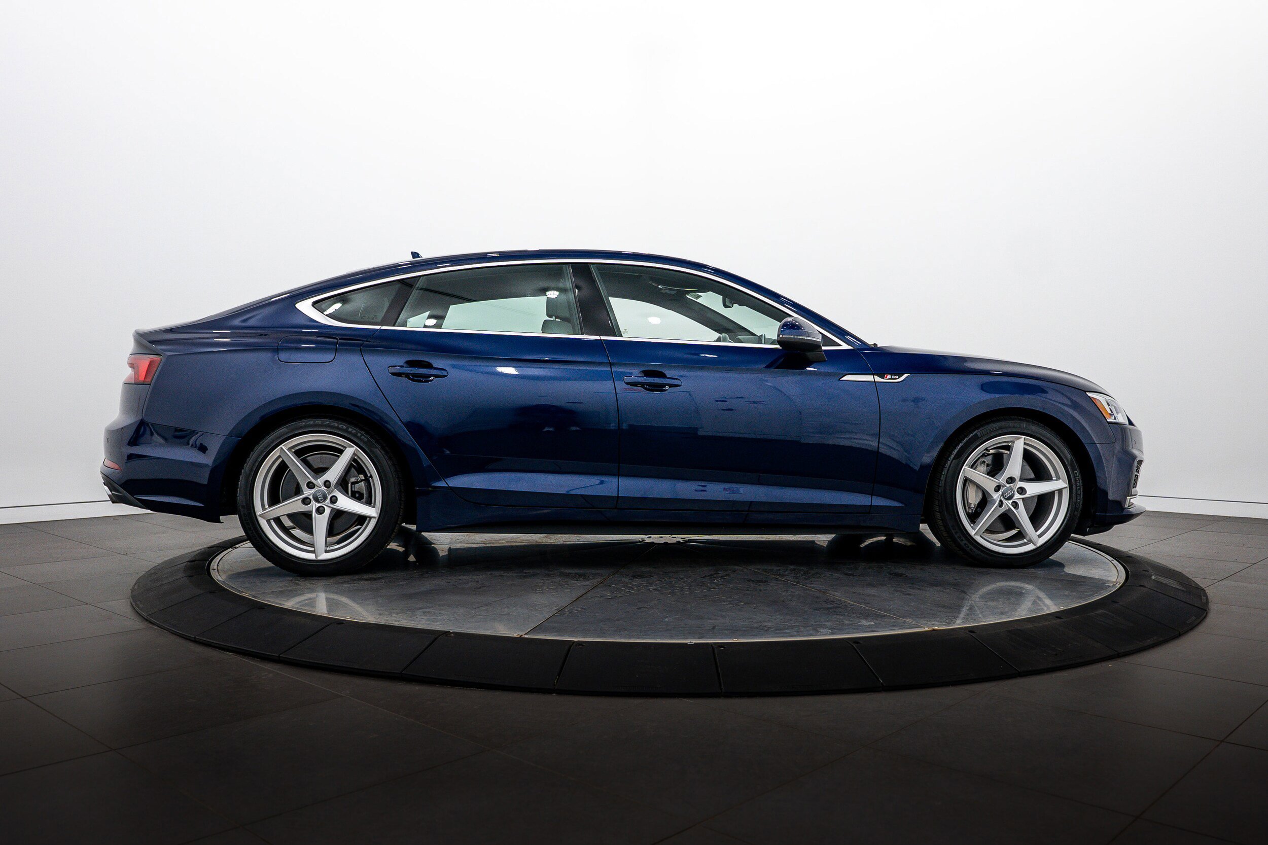 Used 2019 Audi A5 2.0T Premium Plus w/ Premium Plus AWD/4WD image 3