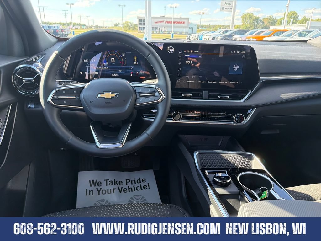 Used 2026 Chevrolet Equinox LT AWD/4WD image 13