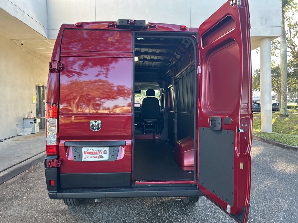 New 2026 RAM ProMaster 2500 w/ Premium Convenience Group FWD image 30
