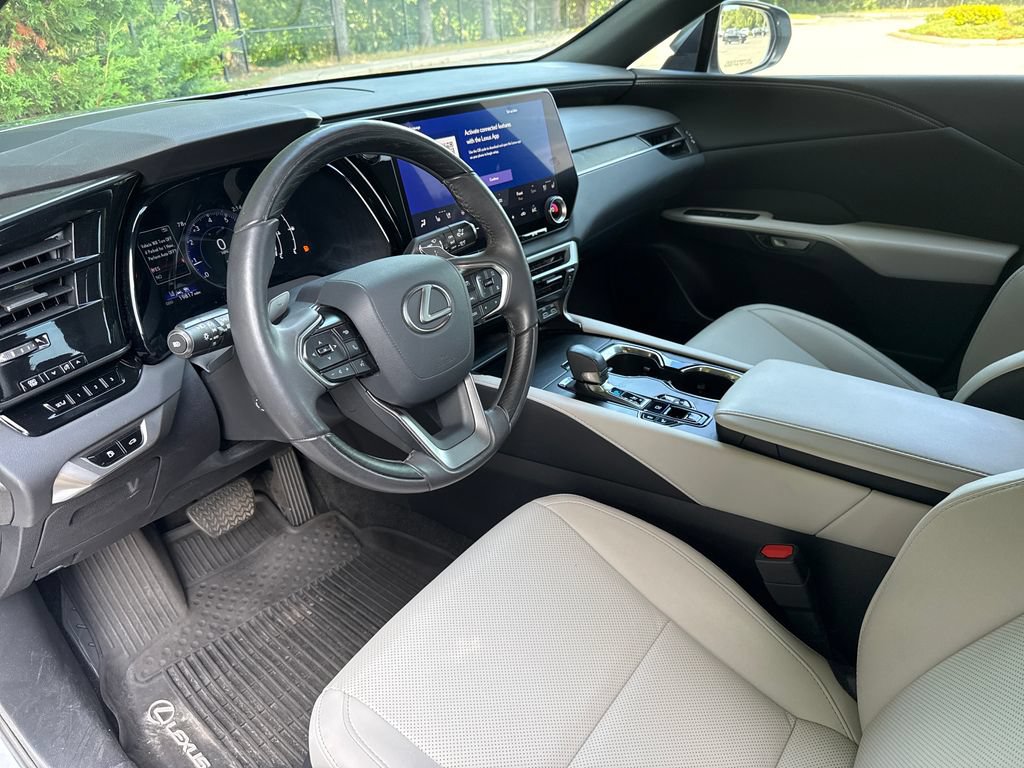 Used 2024 Lexus RX 350 Premium w/ Accessory Package (Z1) AWD/4WD image 11