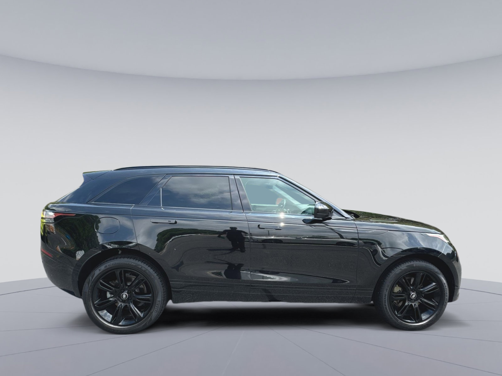 Used 2022 Land Rover Range Rover Velar R-Dynamic S AWD/4WD image 34