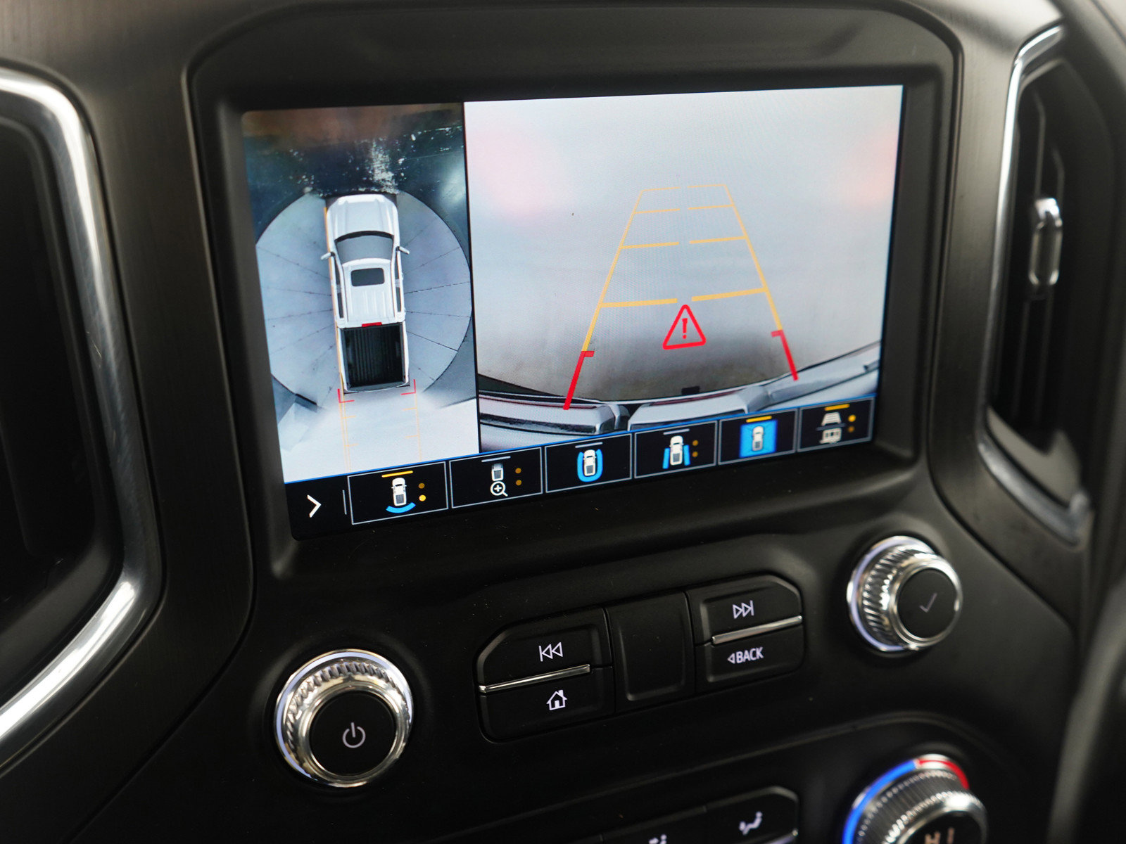 Used 2020 GMC Sierra 1500 AT4 w/ AT4 Premium Package image 27