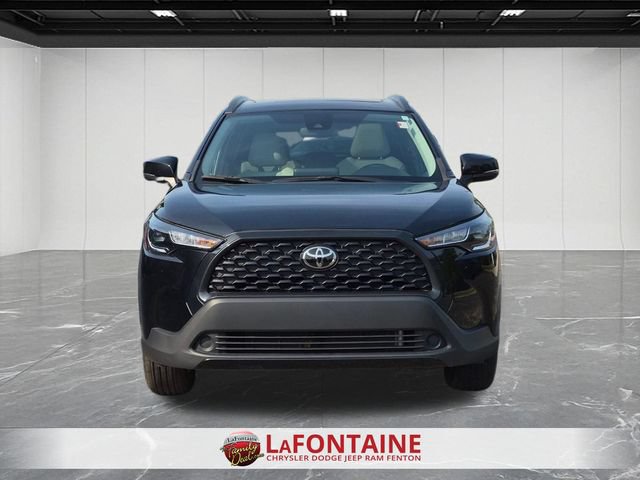 Used 2022 Toyota Corolla Cross LE w/ Moonroof Package AWD/4WD image 8