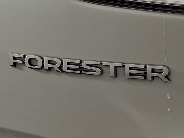 Used 2021 Subaru Forester Limited image 31