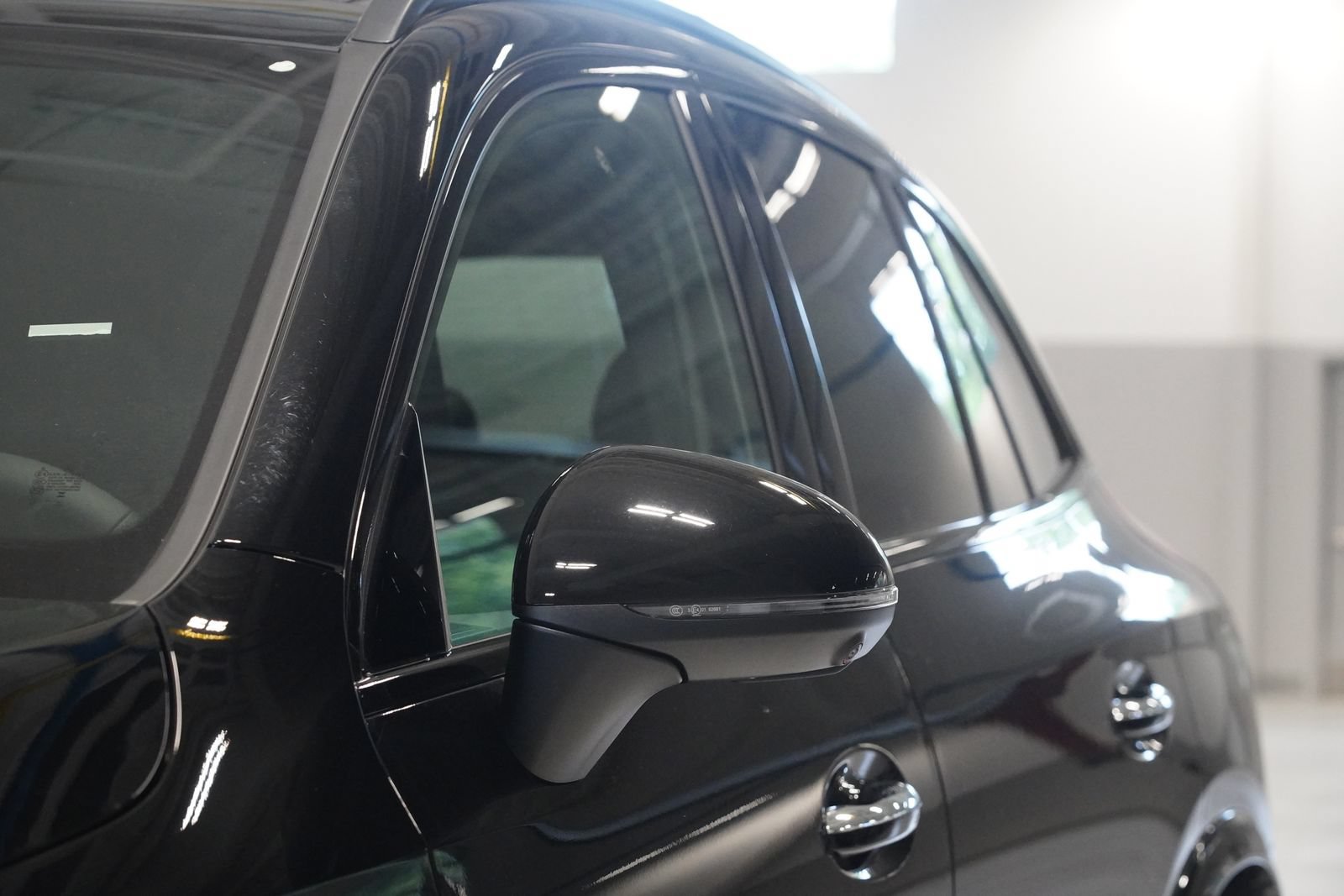 New 2026 Mercedes-Benz GLC 300 4MATIC image 9