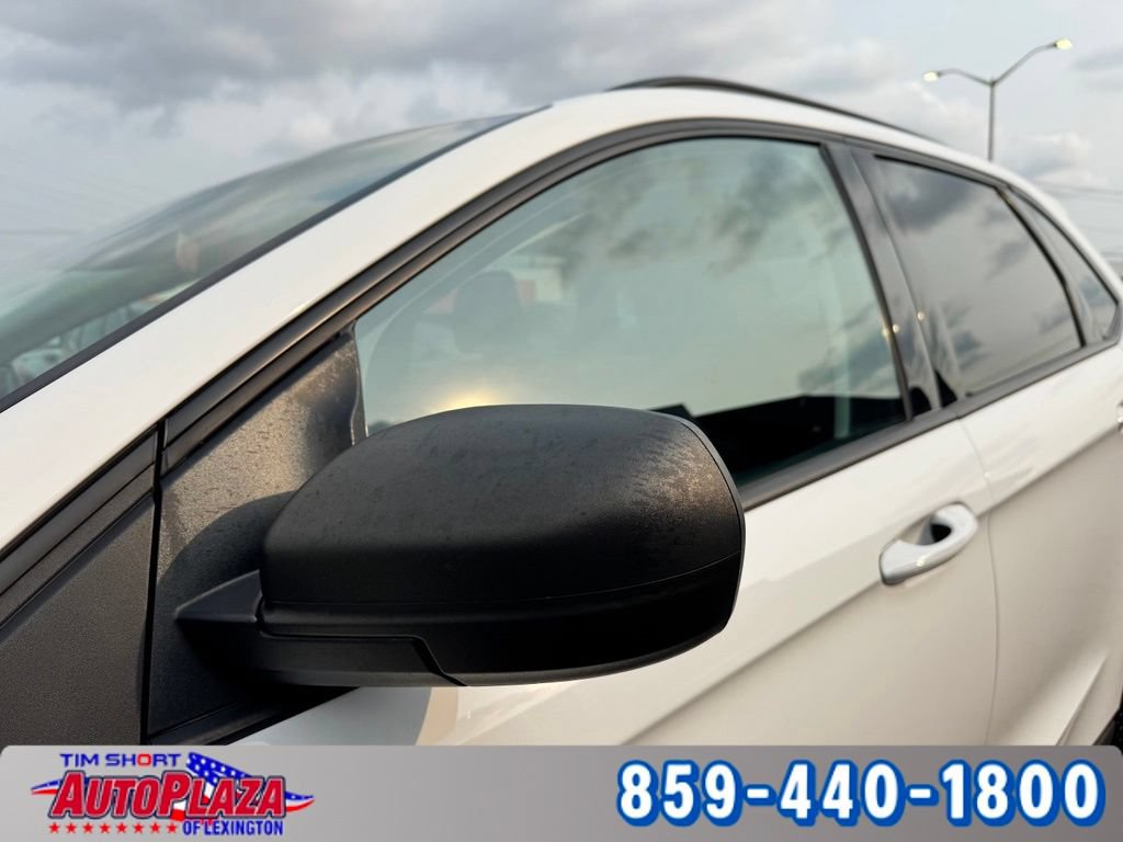 Used 2023 Ford Edge SE AWD/4WD image 16