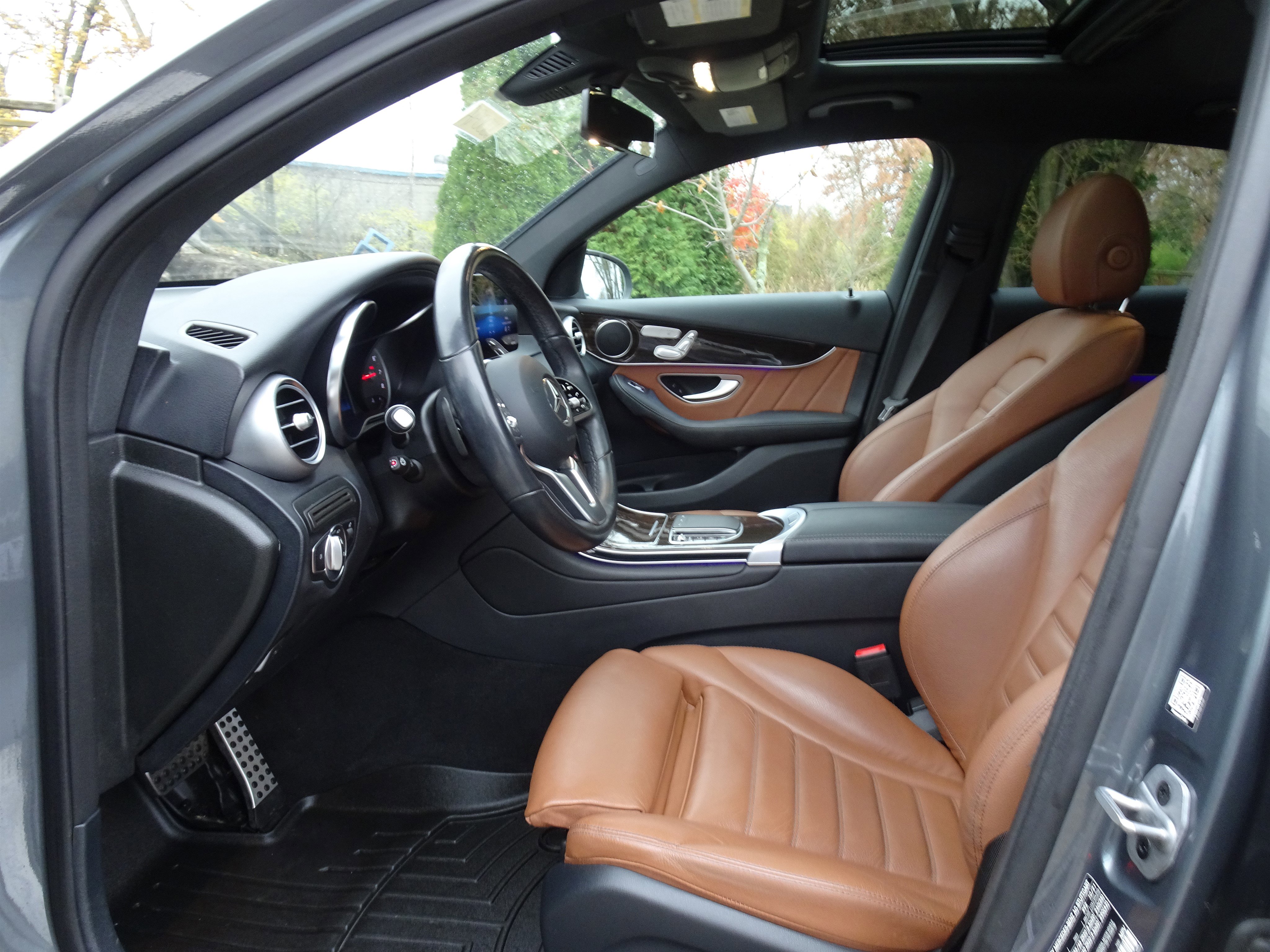 Used 2021 Mercedes-Benz GLC 300 GLC 300 image 2