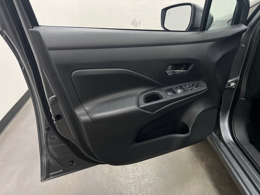 Used 2024 Nissan Versa SV FWD image 13