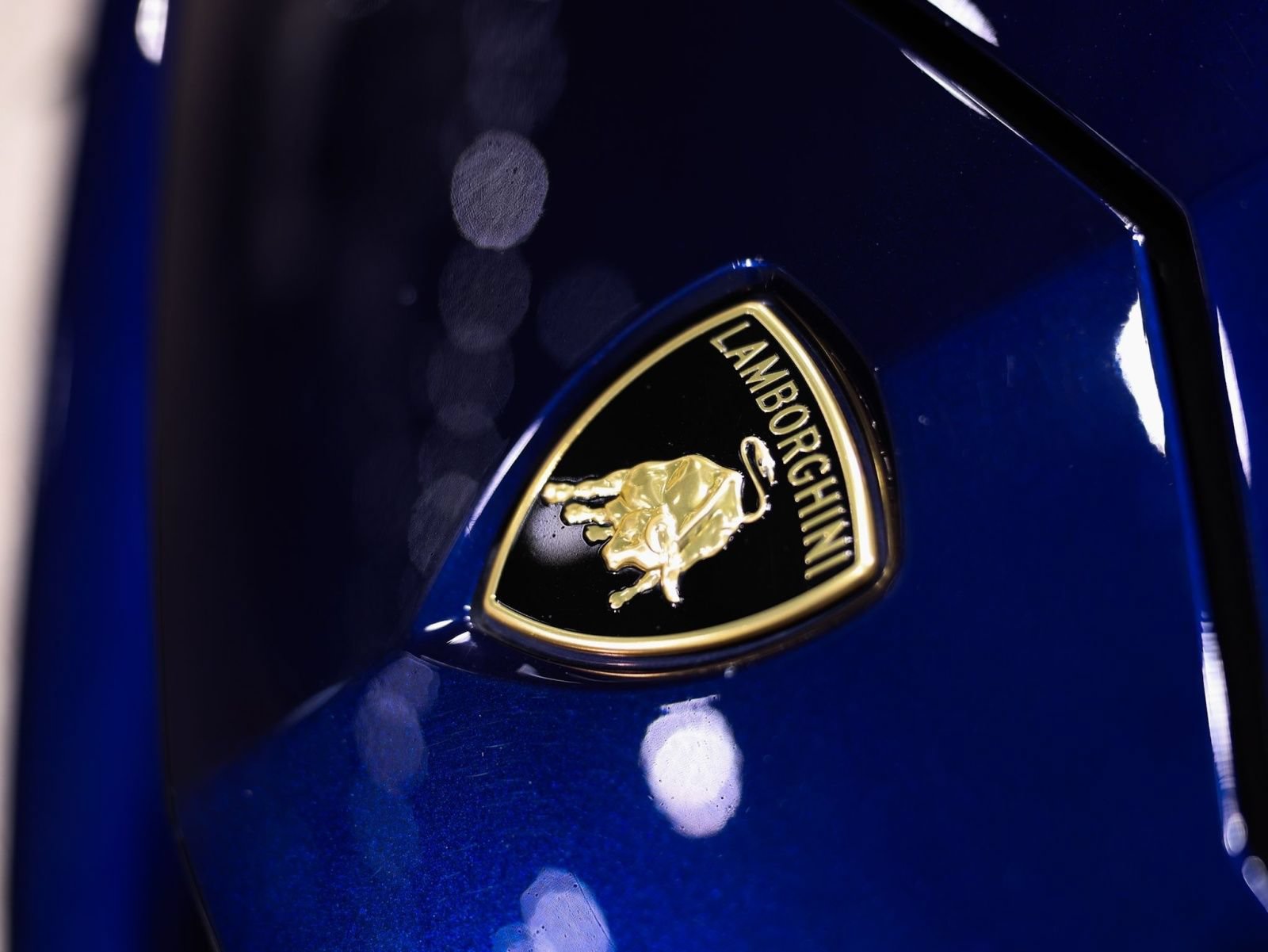 Used 2019 Lamborghini Urus AWD/4WD image 31