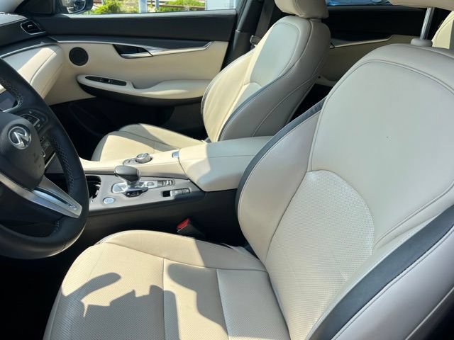 Used 2022 INFINITI QX50 Luxe w/ Cargo Package AWD/4WD image 9