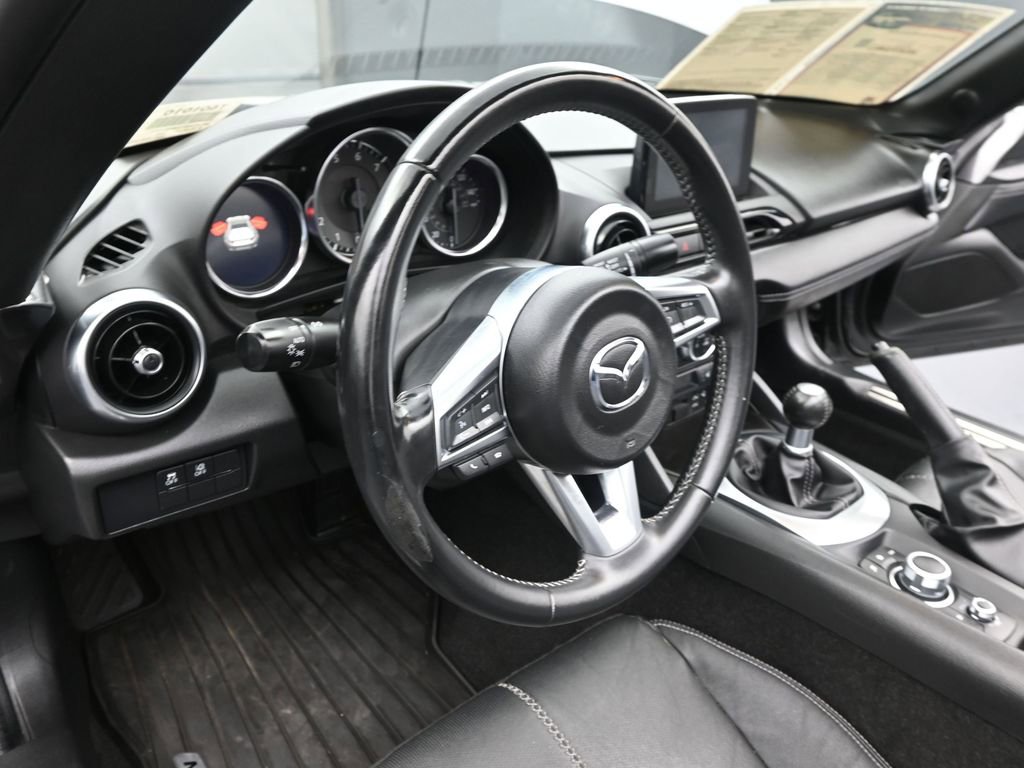 Used 2022 MAZDA MX-5 Miata RF Grand Touring w/ Weather Package image 9